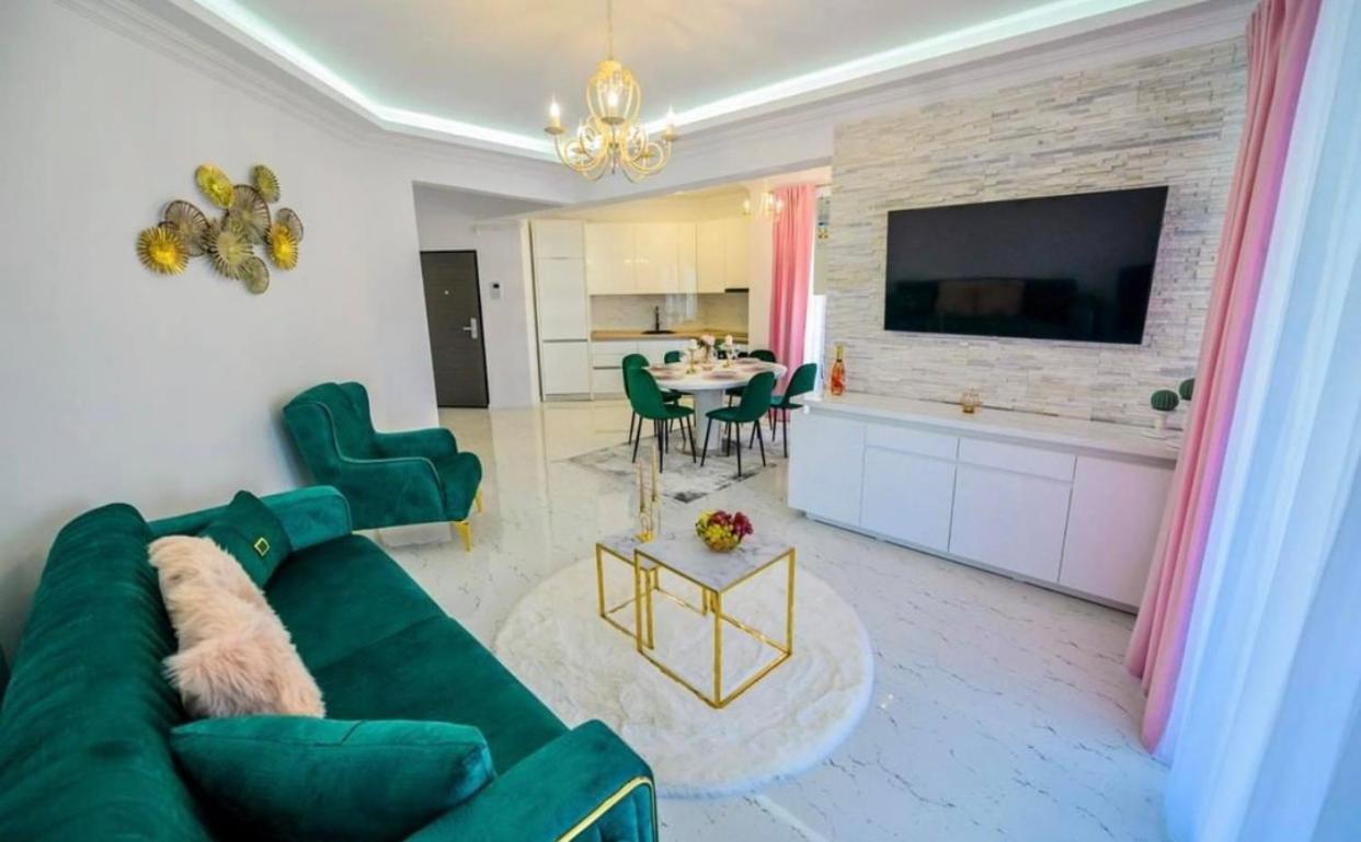 Grazzia Deluxe Apartments Năvodari Buitenkant foto