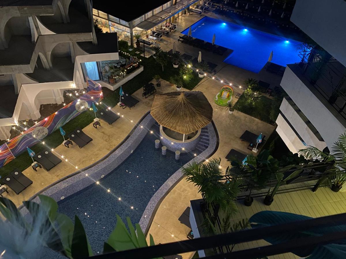 Grazzia Deluxe Apartments Năvodari Buitenkant foto