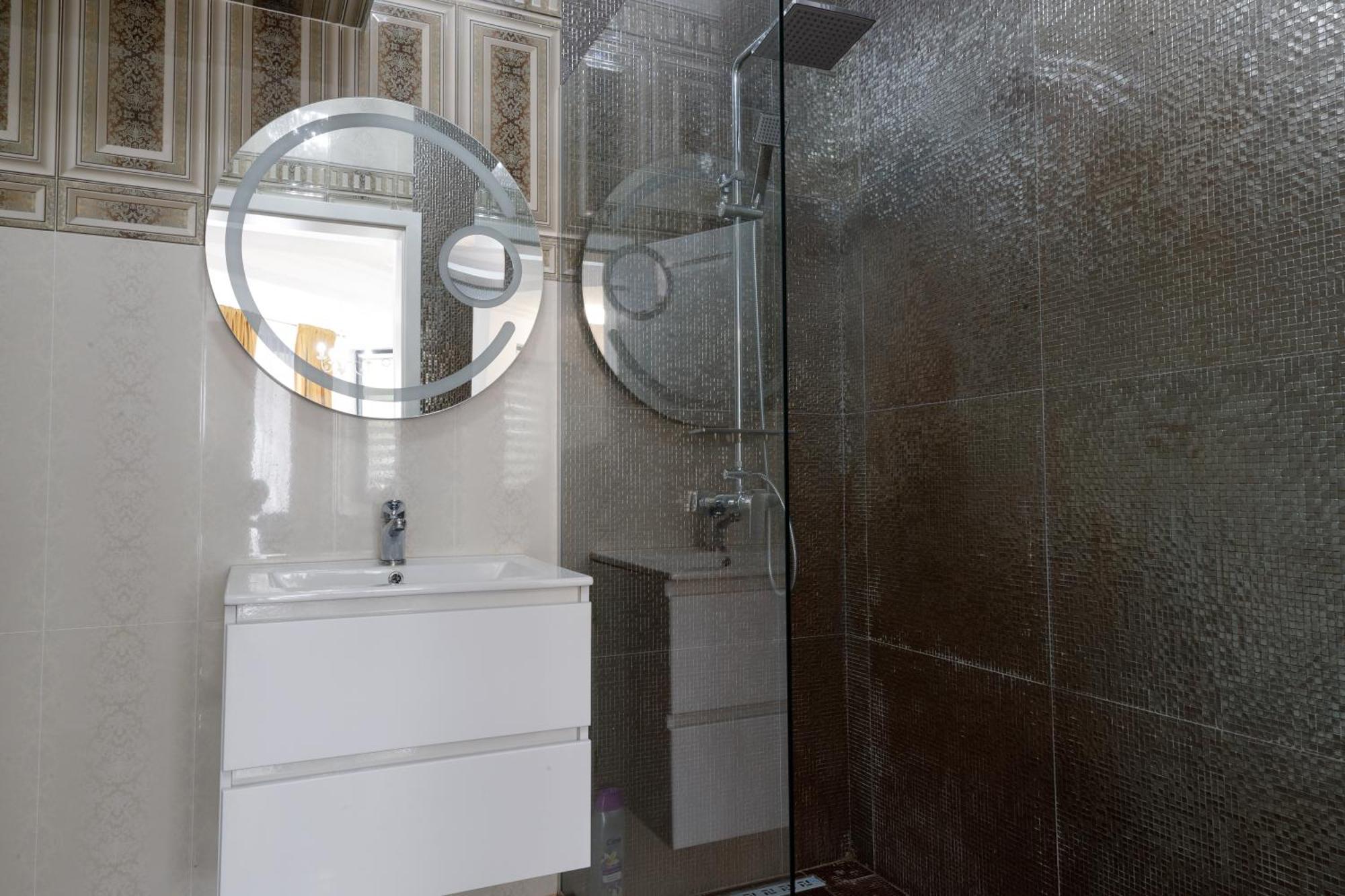 Grazzia Deluxe Apartments Năvodari Buitenkant foto