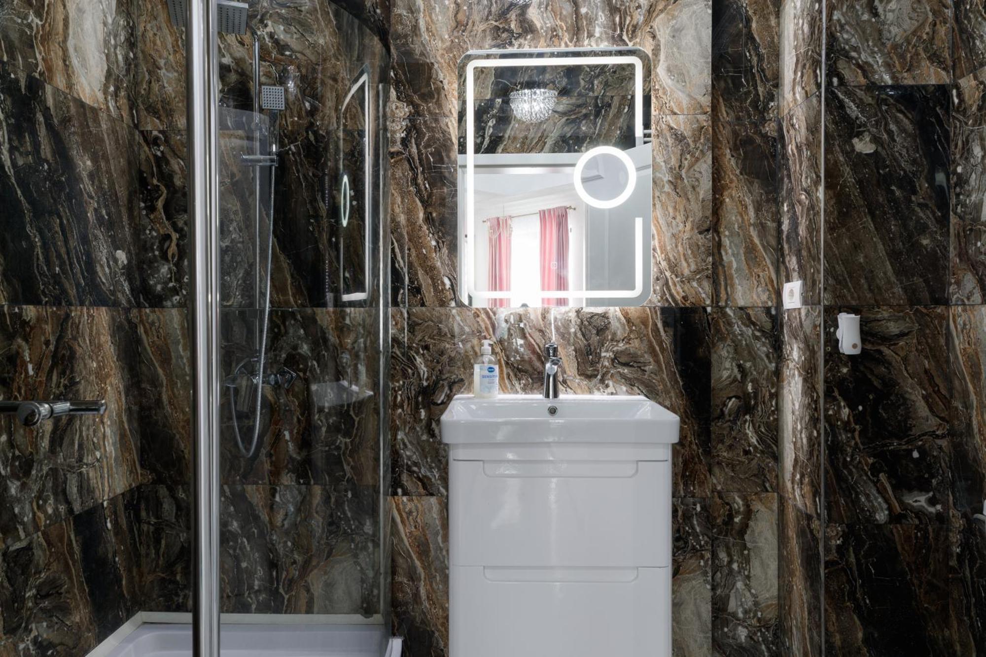 Grazzia Deluxe Apartments Năvodari Buitenkant foto